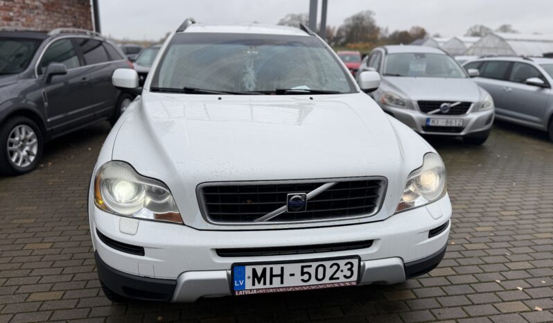 
								VOLVO XC90 pilns									