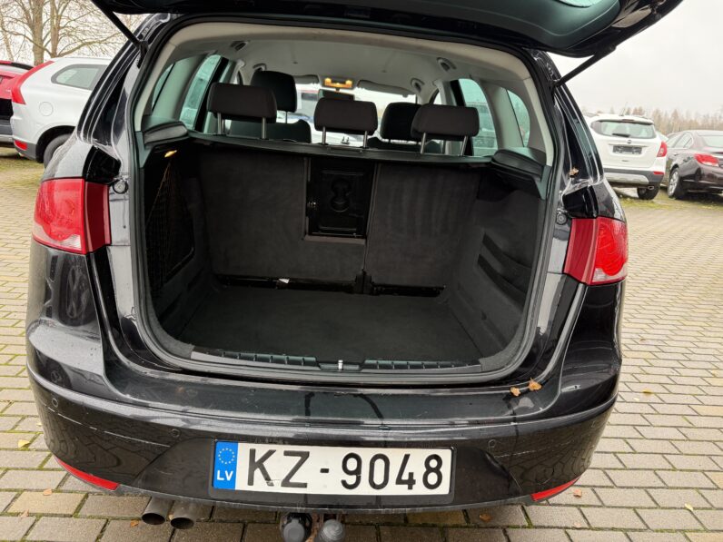 
								SEAT ALTEA XL pilns									