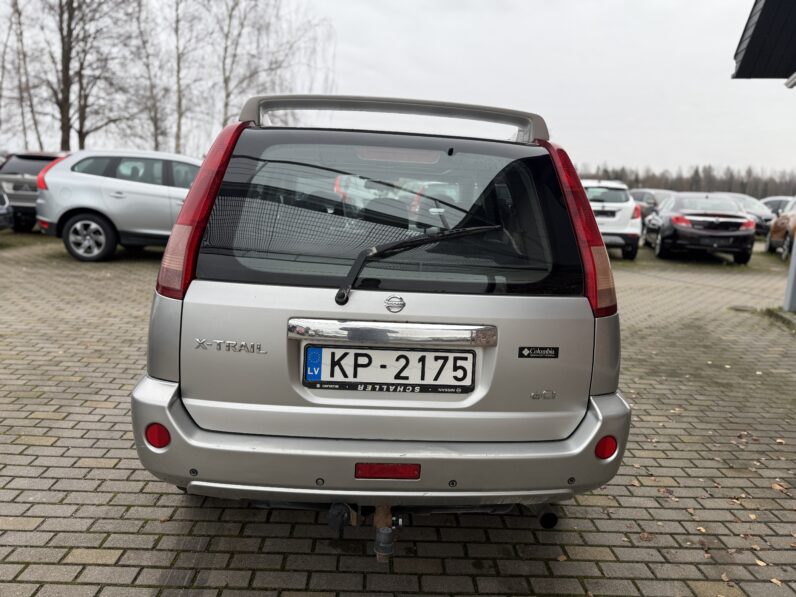 
								NISSAN XTRAIL pilns									