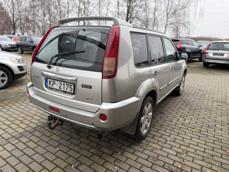 
								NISSAN XTRAIL pilns									