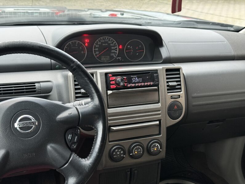 
								NISSAN XTRAIL pilns									