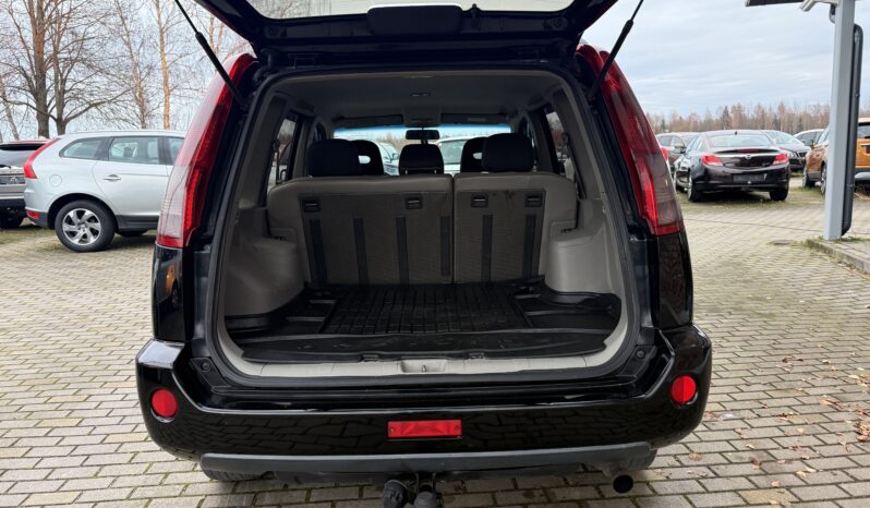 
								NISSAN XTRAIL pilns									