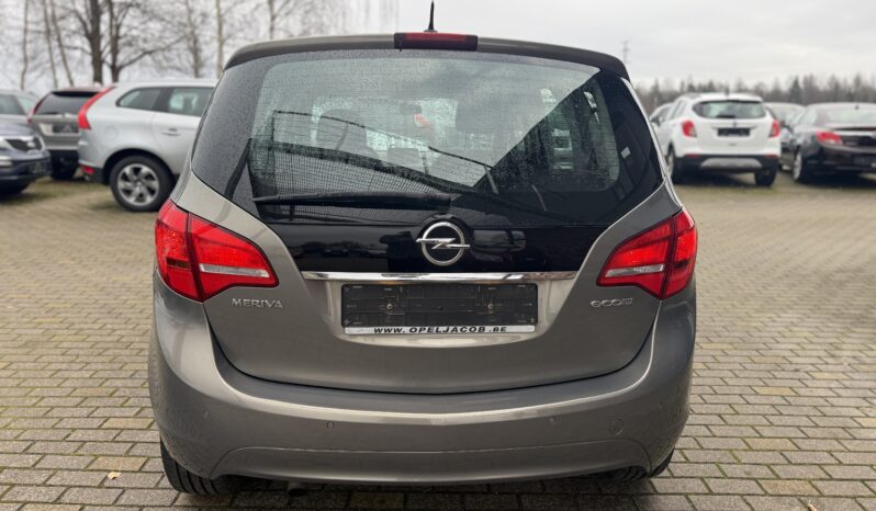 
								OPEL MERIVA pilns									