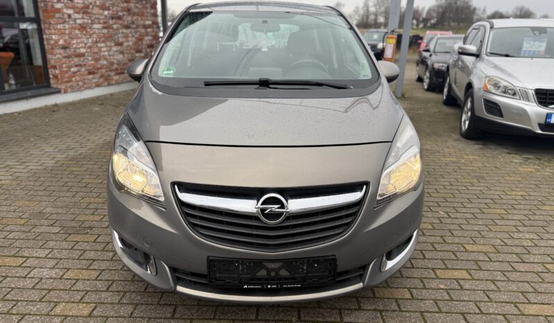 
								OPEL MERIVA pilns									