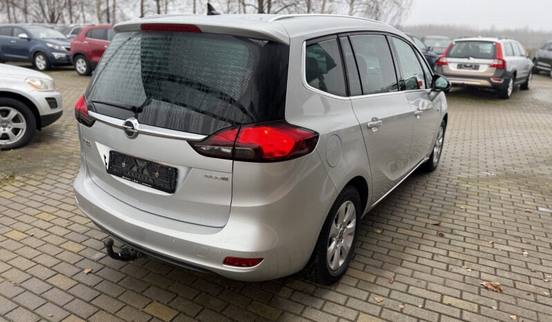 
								OPEL ZAFIRA pilns									