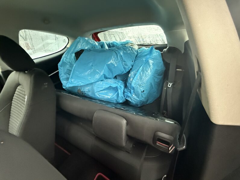 
								ALFA ROMEO MITO pilns									