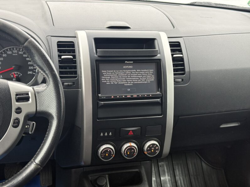 
								NISSAN XTRAIL pilns									