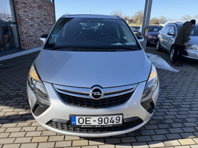 
								OPEL ZAFIRA TOURER pilns									