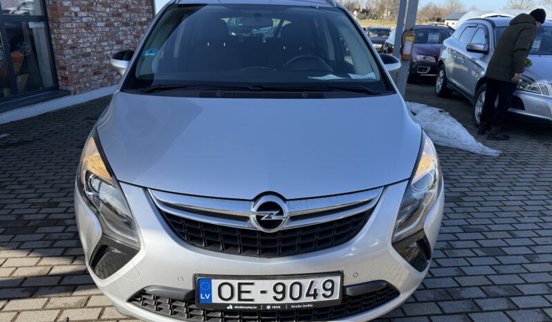 
								OPEL ZAFIRA TOURER pilns									
