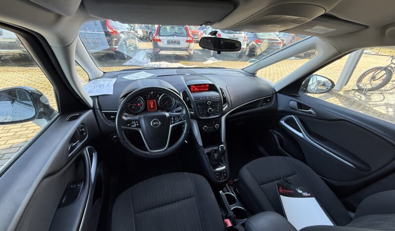 
								OPEL ZAFIRA TOURER pilns									
