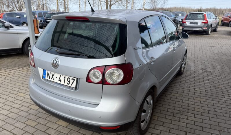 
								VW GOLF PLUS pilns									