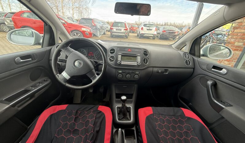 
								VW GOLF PLUS pilns									