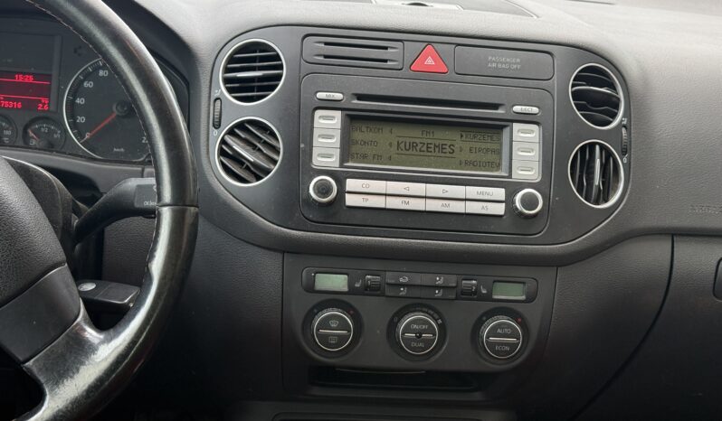 
								VW GOLF PLUS pilns									