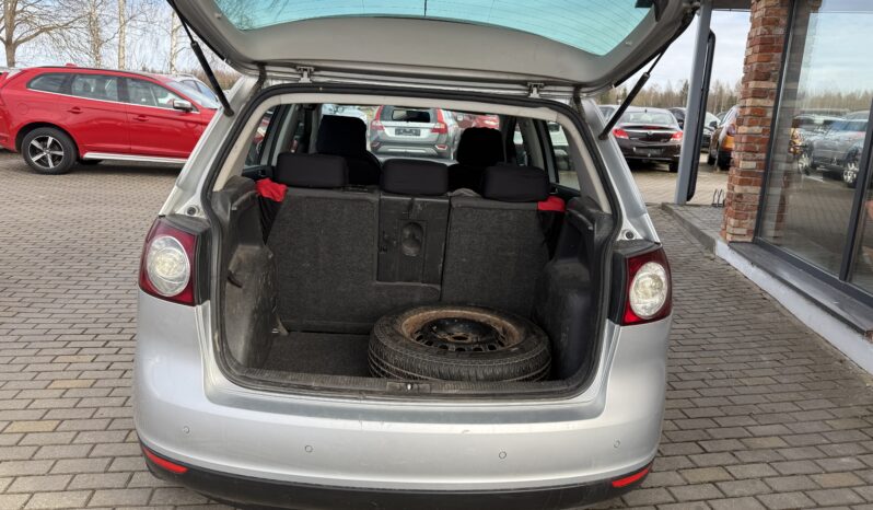 
								VW GOLF PLUS pilns									