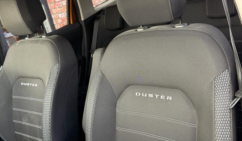 
								DACIA DUSTER pilns									