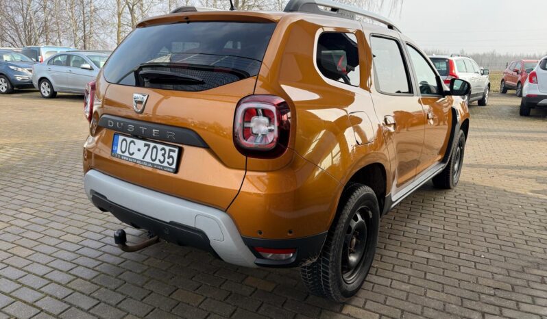 
								DACIA DUSTER pilns									