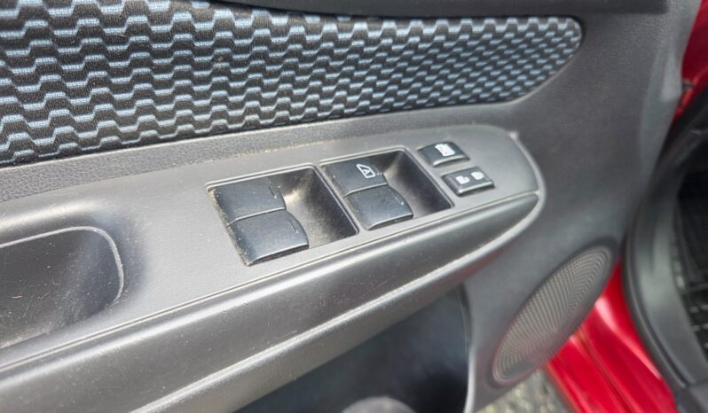 
								NISSAN NOTE pilns									