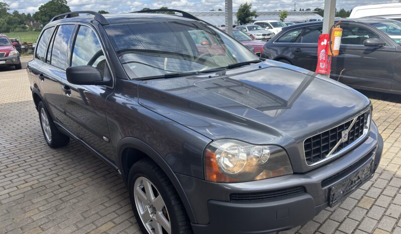 
								VOLVO XC90 pilns									