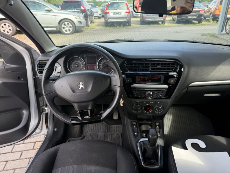 
								PEUGEOT 301 pilns									
