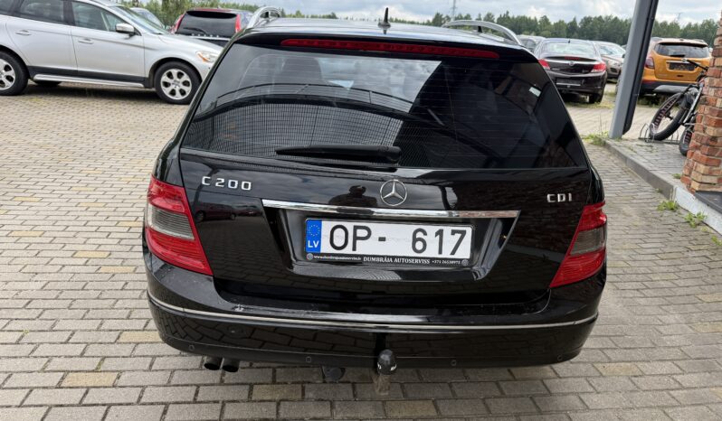 
								MERCEDES BENZ C200 CDI pilns									