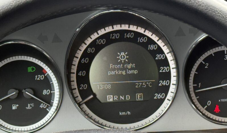 
								MERCEDES BENZ C200 CDI pilns									