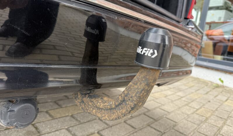 
								MERCEDES BENZ C200 CDI pilns									