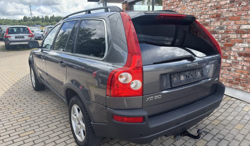 
								VOLVO XC90 pilns									