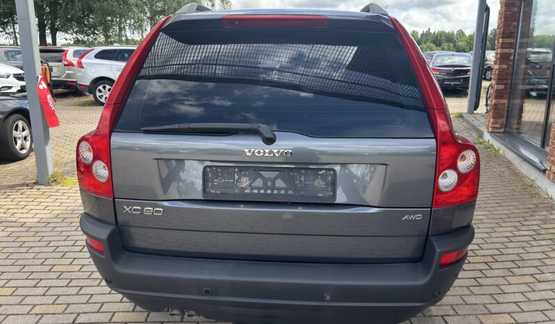 
								VOLVO XC90 pilns									