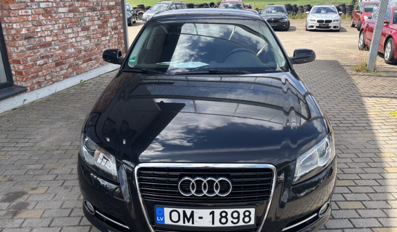 
								AUDI A3 pilns									