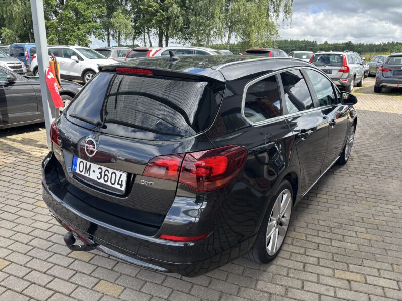 
								OPEL ASTRA SPORTS TOURER pilns									