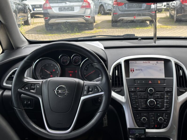 
								OPEL ASTRA SPORTS TOURER pilns									