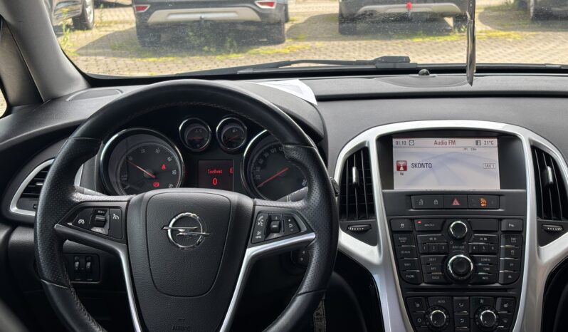 
								OPEL ASTRA SPORTS TOURER pilns									