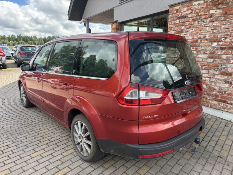 
								FORD GALAXY pilns									
