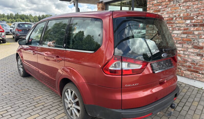 
								FORD GALAXY pilns									