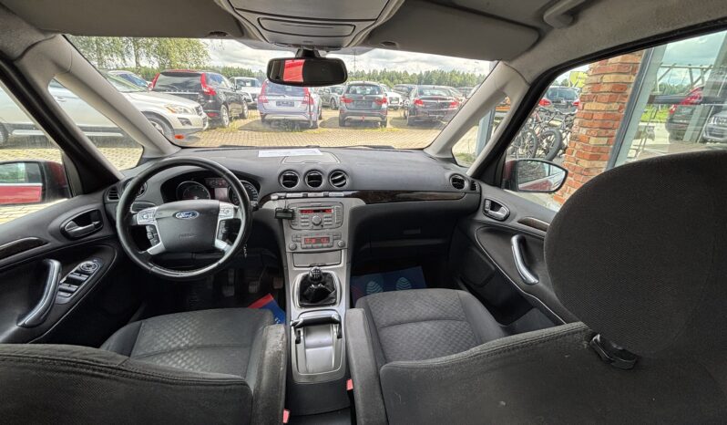 
								FORD GALAXY pilns									