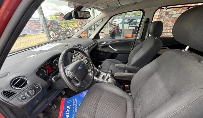 
								FORD GALAXY pilns									
