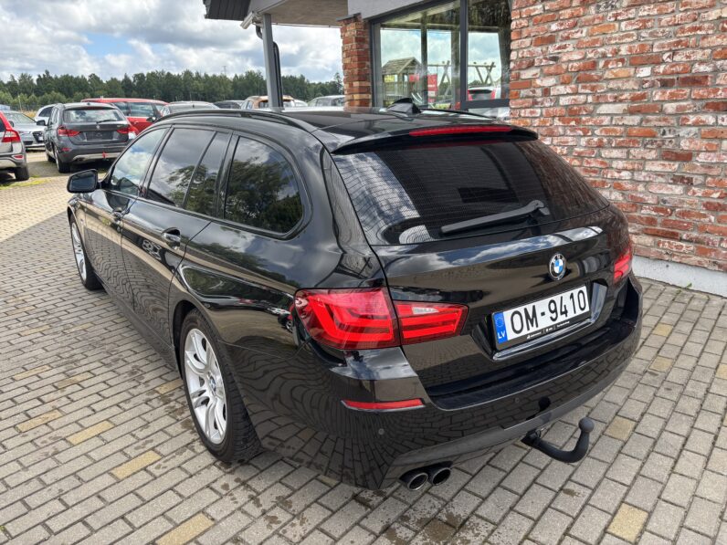 
								BMW 525 pilns									