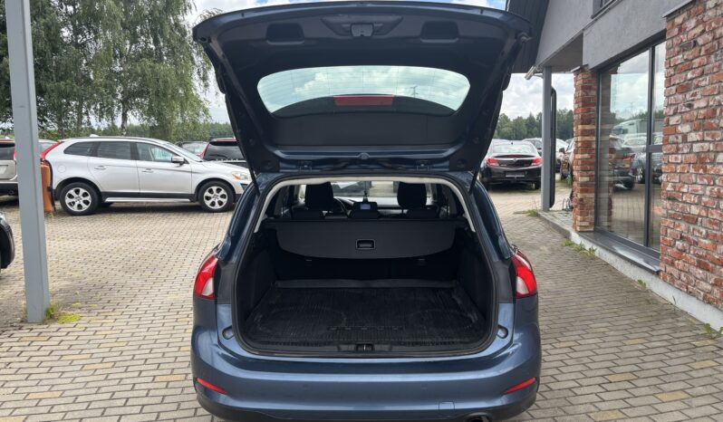 
								FORD FOCUS pilns									