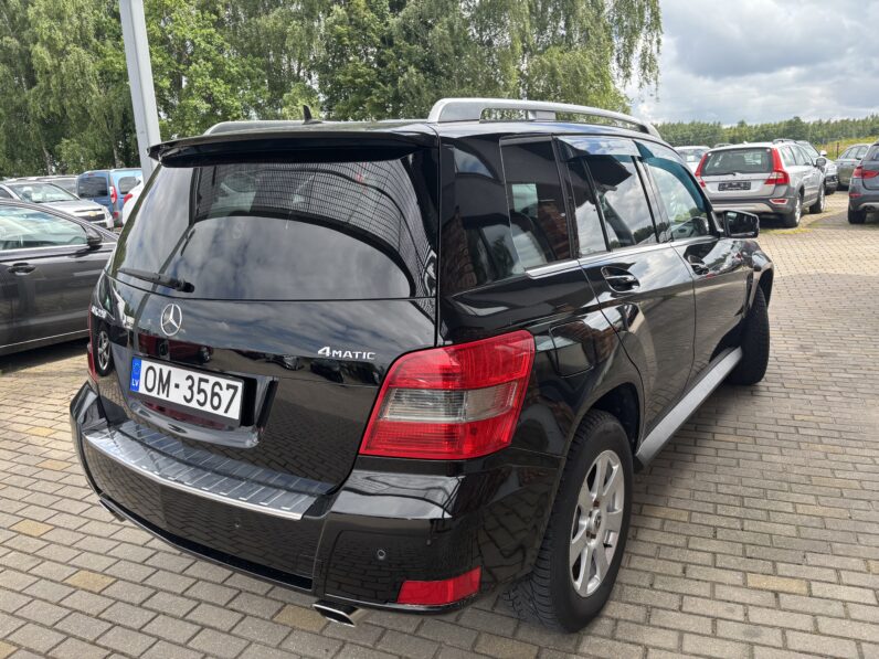 
								MERCEDES BENZ GLK220 pilns									