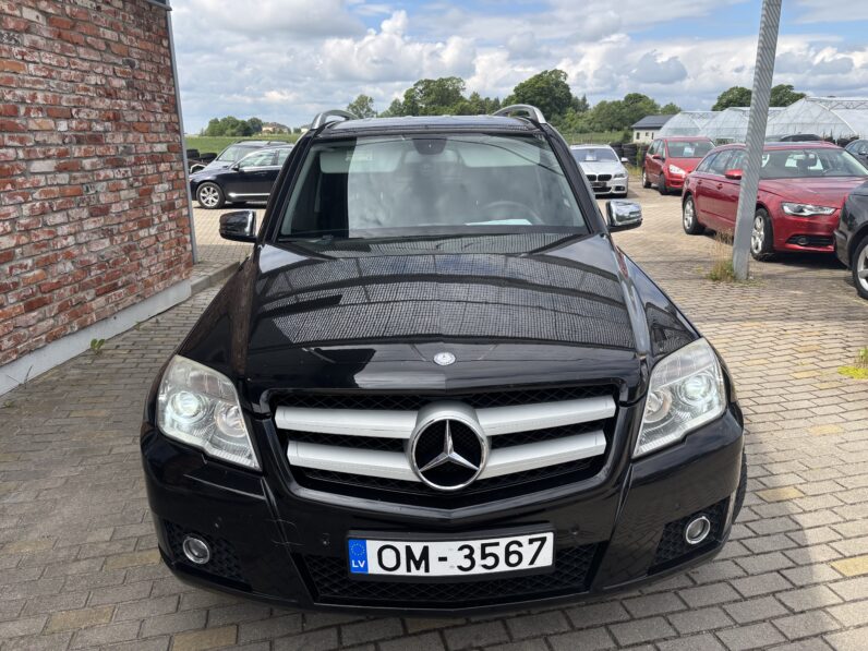
								MERCEDES BENZ GLK220 pilns									