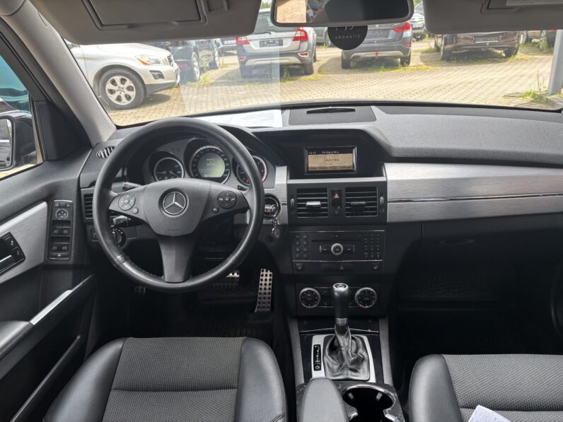 
								MERCEDES BENZ GLK220 pilns									