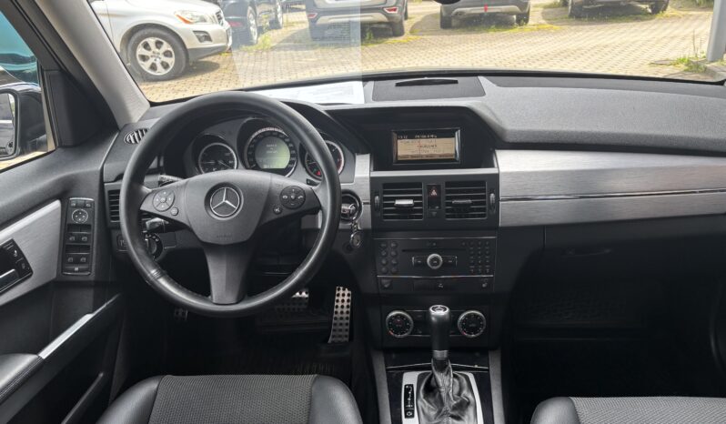 
								MERCEDES BENZ GLK220 pilns									