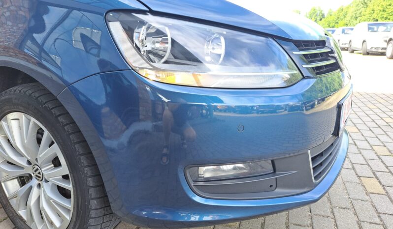 
								Volkswagen Sharan pilns									