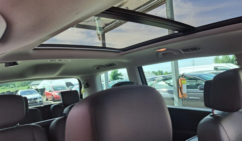 
								Volkswagen Sharan pilns									