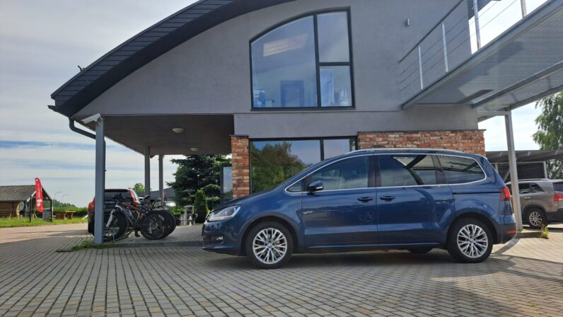 
								Volkswagen Sharan pilns									