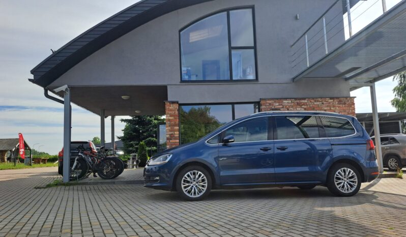 
								Volkswagen Sharan pilns									