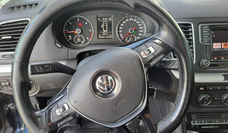 
								Volkswagen Sharan pilns									