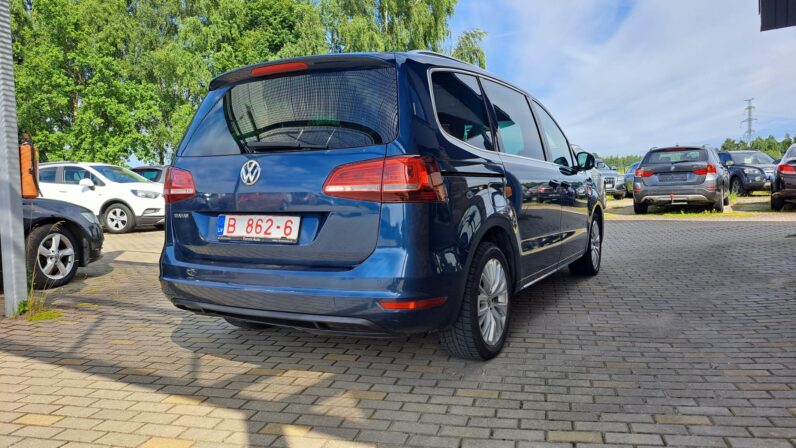 
								Volkswagen Sharan pilns									