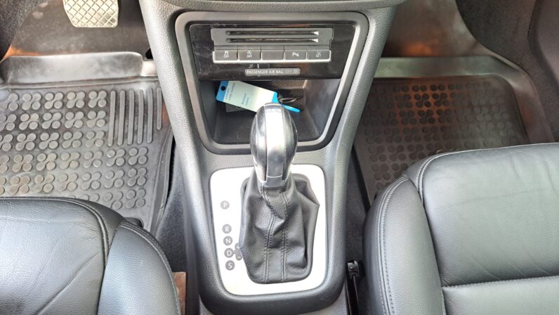 
								Volkswagen Sharan pilns									