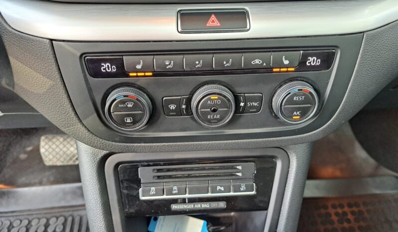 
								Volkswagen Sharan pilns									